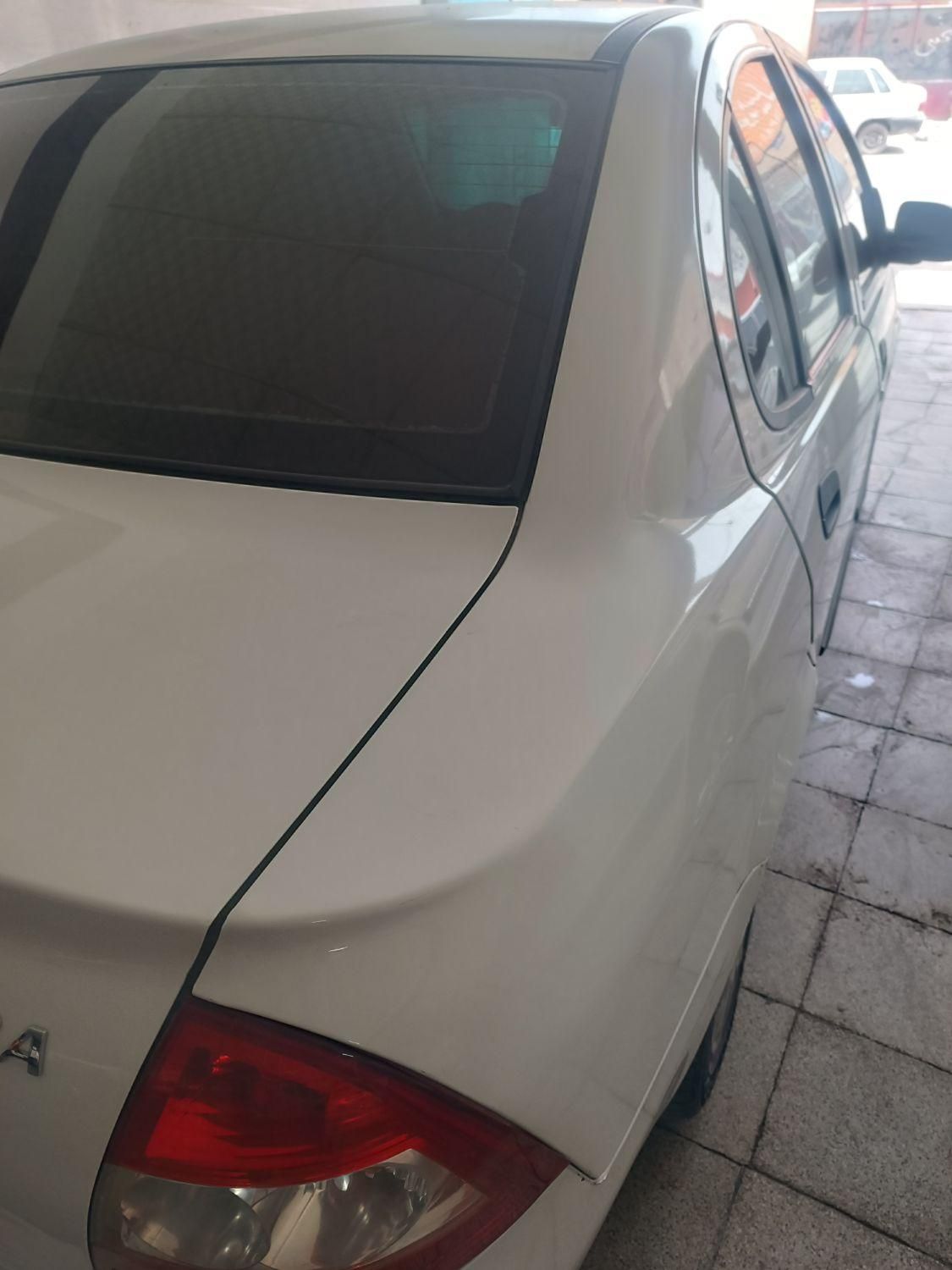 تیبا صندوق دار SX - 1401