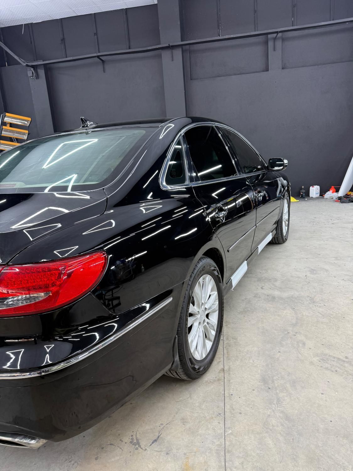 هیوندای آزرا (گرنجور) 3300cc - 2011