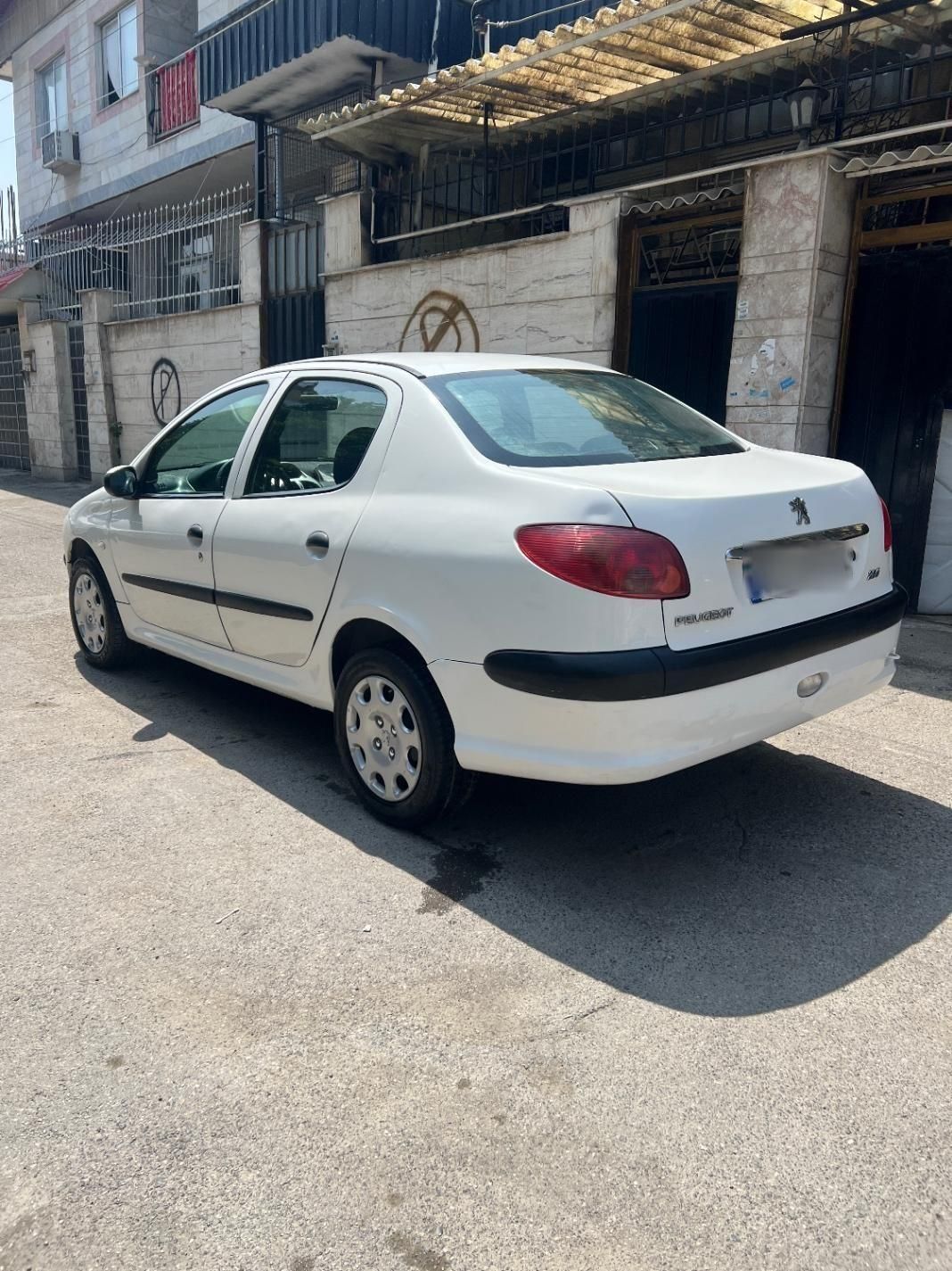 پژو ۲۰۶ صندوق دار v8 - 1389