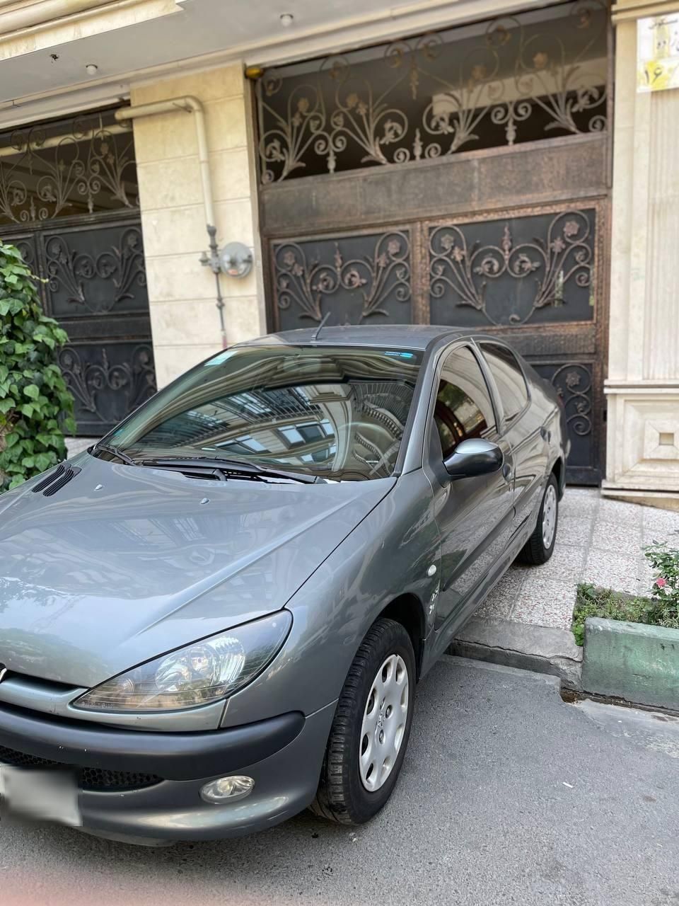 پژو ۲۰۶ صندوق دار v8 - 1396