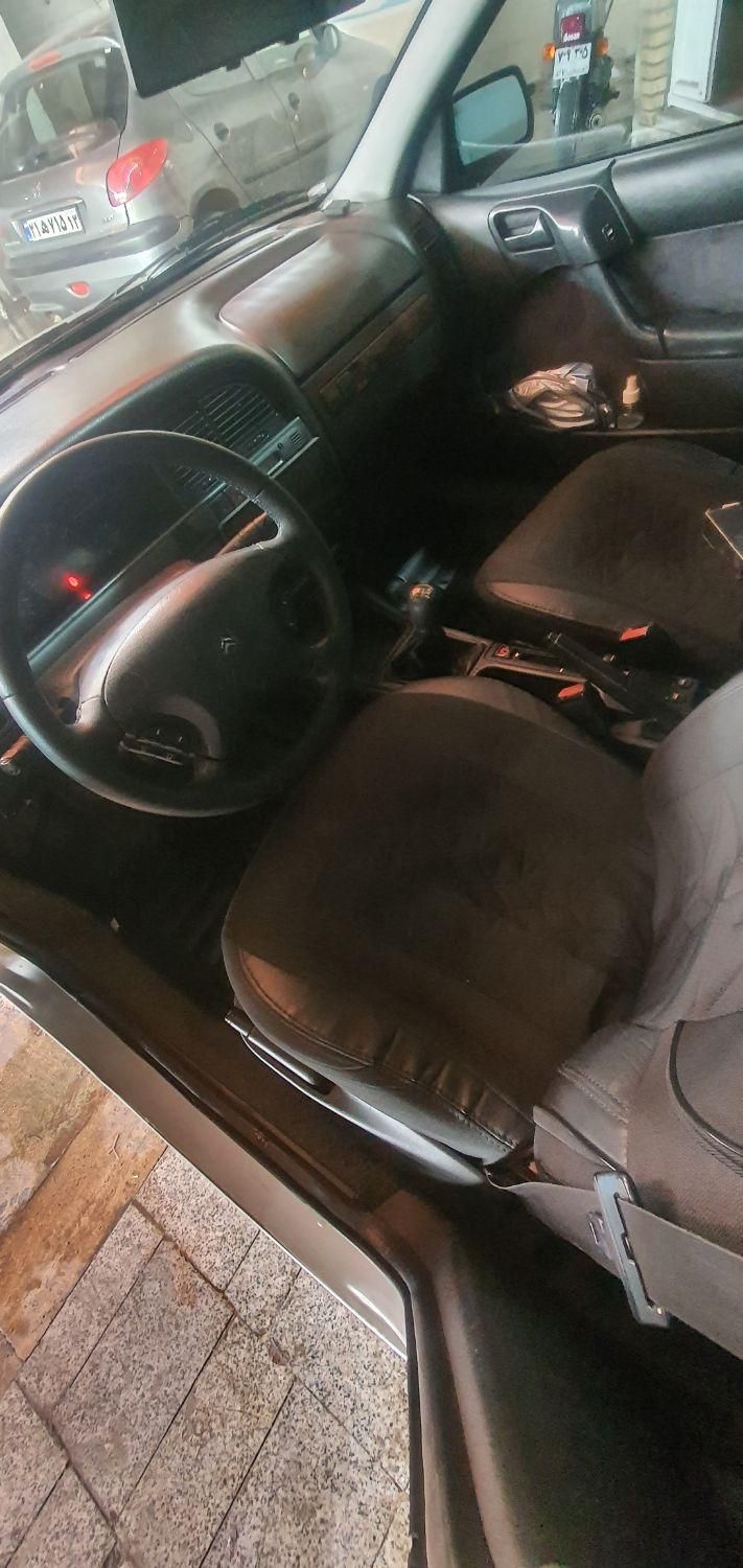 سیتروئن زانتیا X - 2004