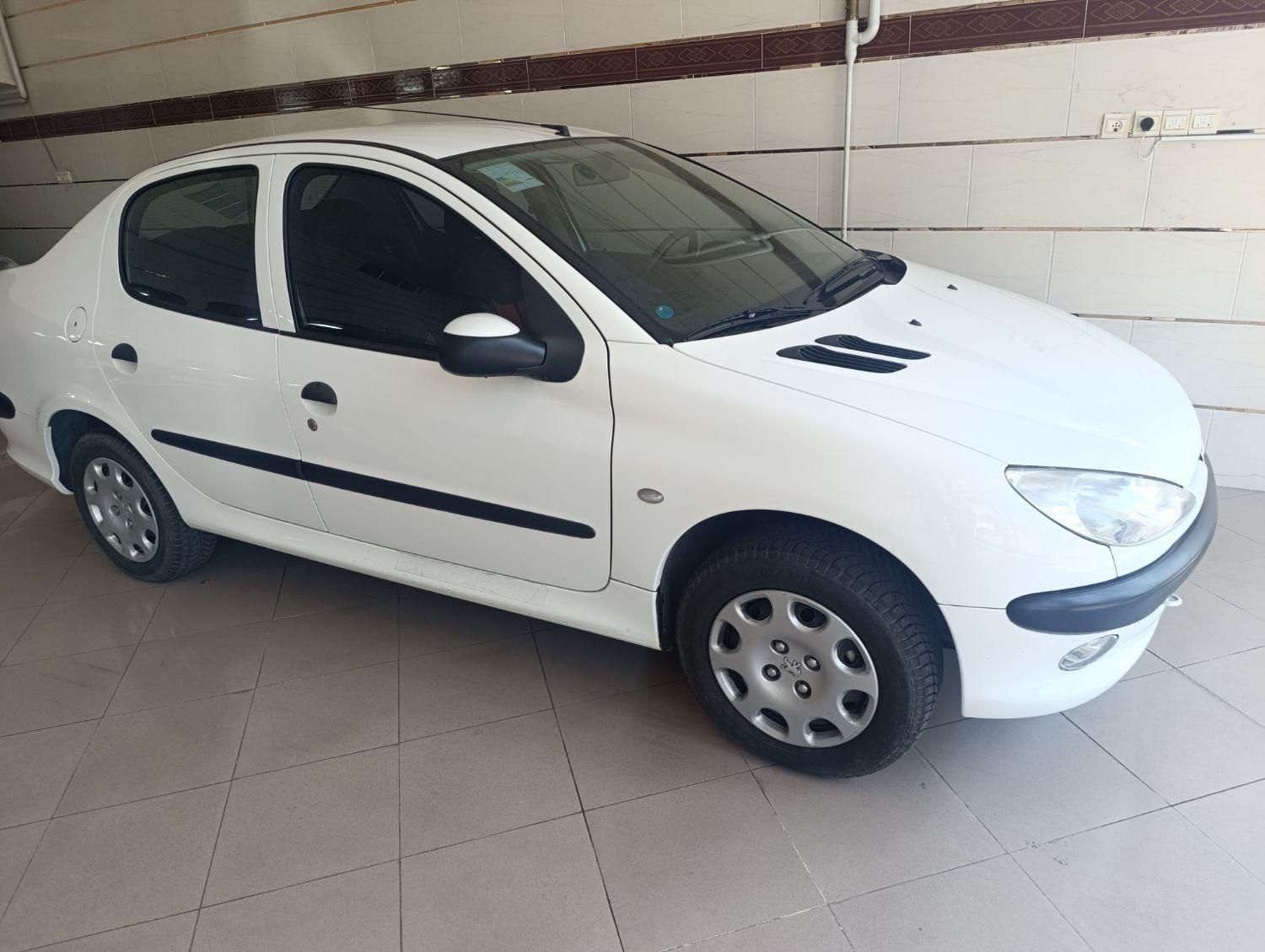 پژو ۲۰۶ صندوق دار v8 - 1399
