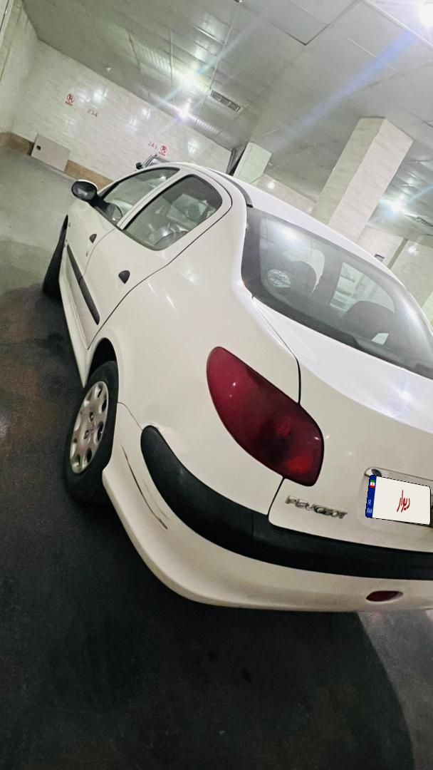 پژو ۲۰۶ صندوق دار v8 - 1399