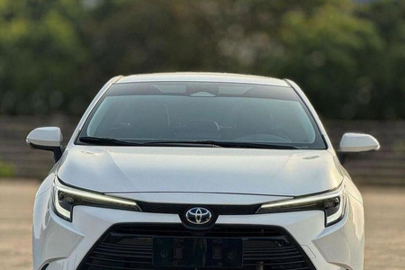 تویوتا لوین E210 توربو - 2024
