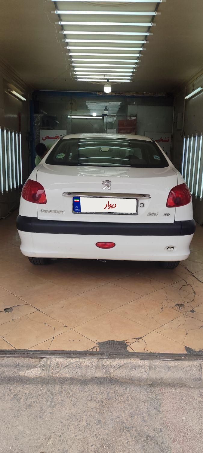 پژو ۲۰۶ صندوق دار v8 - 1398