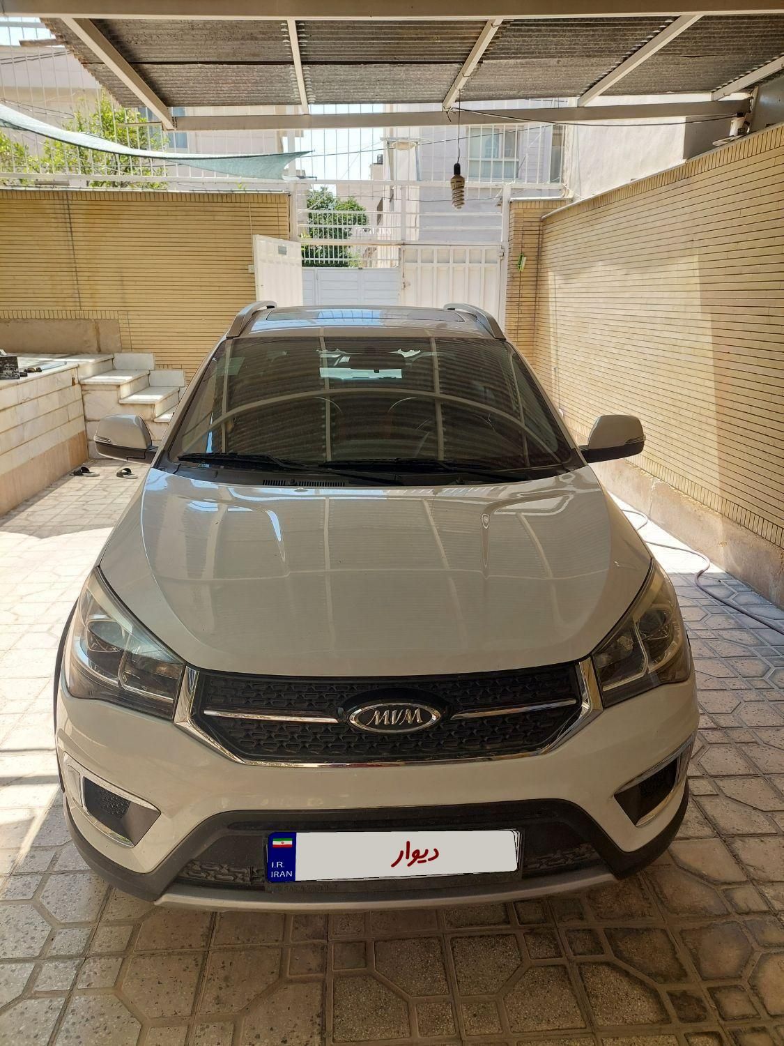 خودرو ام وی ام، X22 آگهی ann_18622605