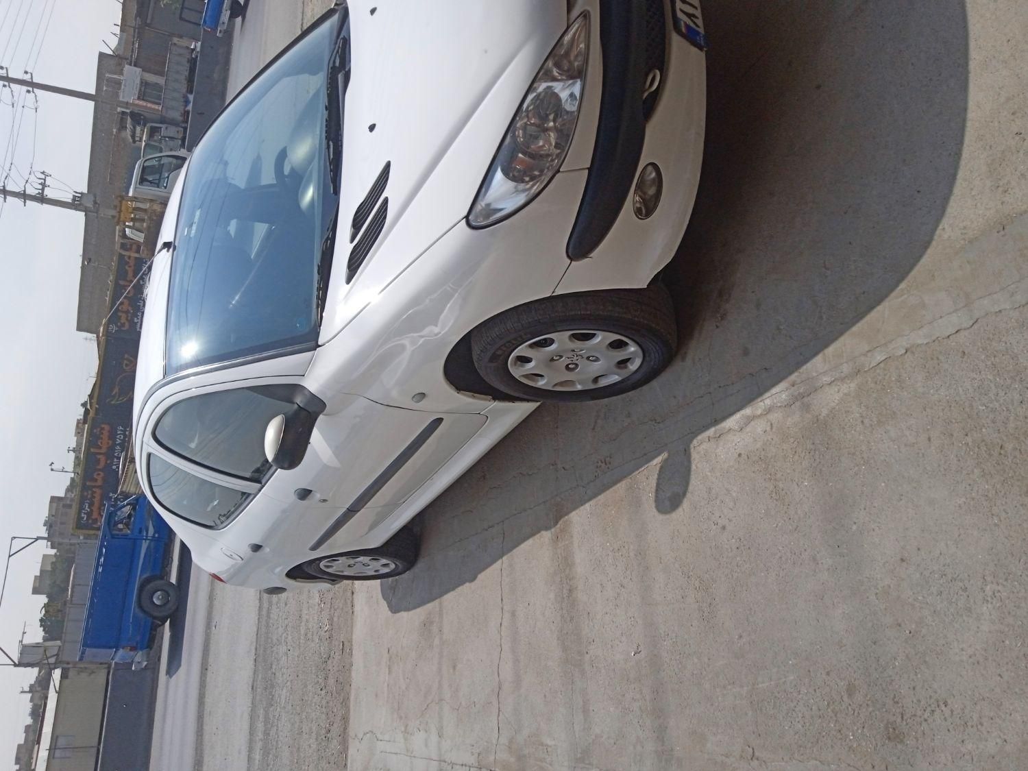 پژو ۲۰۶ صندوق دار v8 - 1396