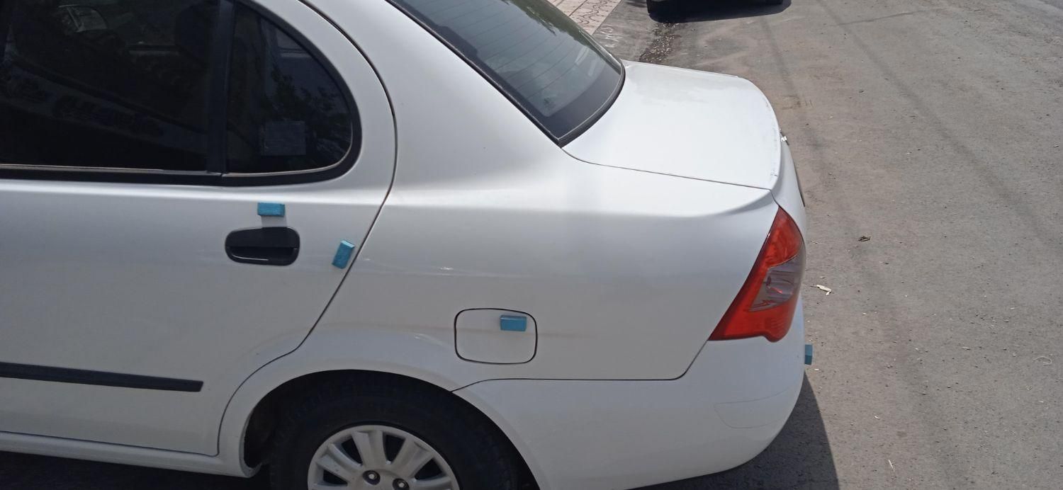 تیبا صندوق دار SX - 1401