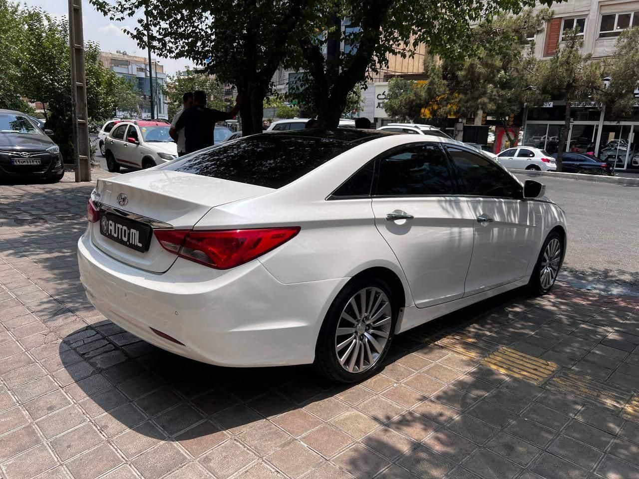 هیوندای سوناتا فول YF - 2015