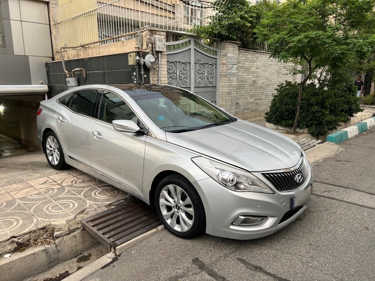 هیوندای آزرا (گرنجور) 3000cc - 2012