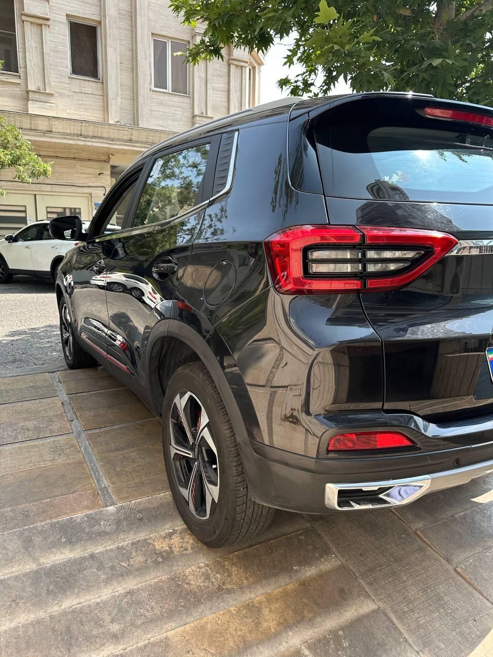 ام وی ام X55 پرو IE اسپرت - 2022