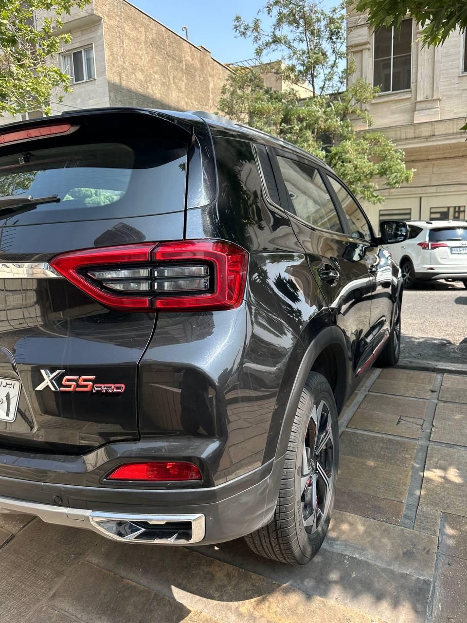 ام وی ام X55 پرو IE اسپرت - 2022
