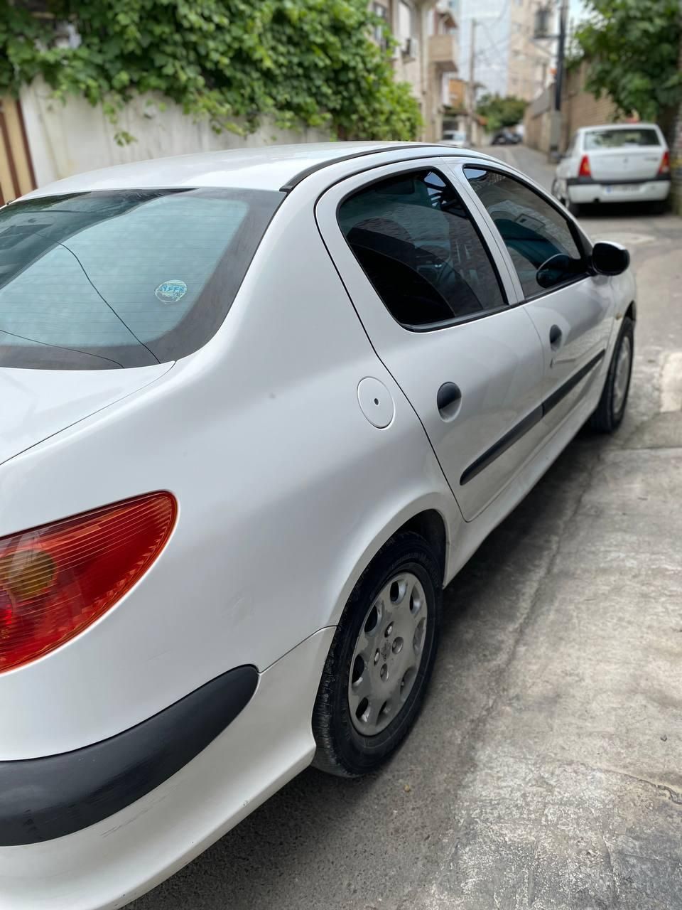 پژو ۲۰۶ صندوق دار v8 - 1392