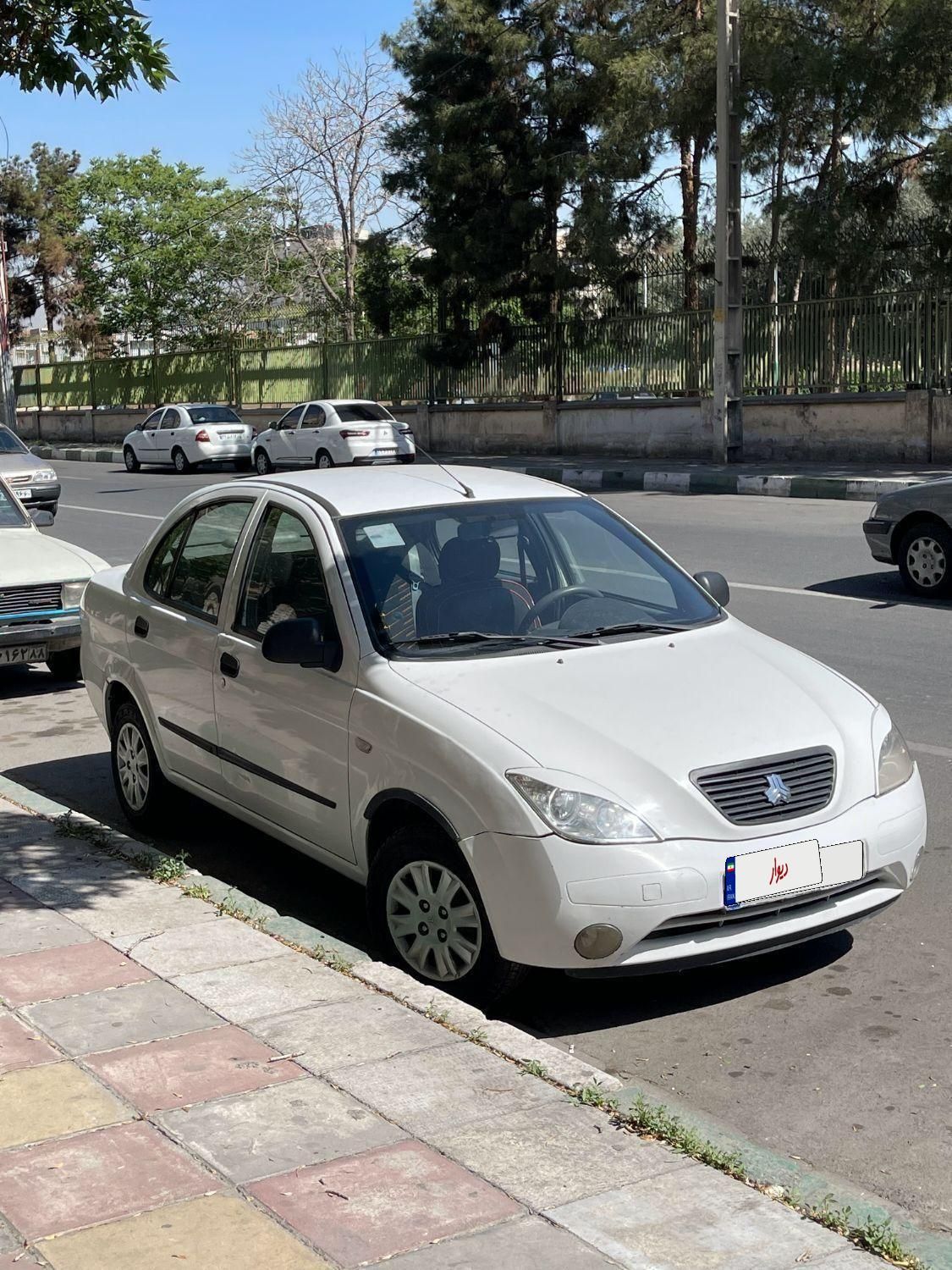 تیبا صندوق دار SX - 1395