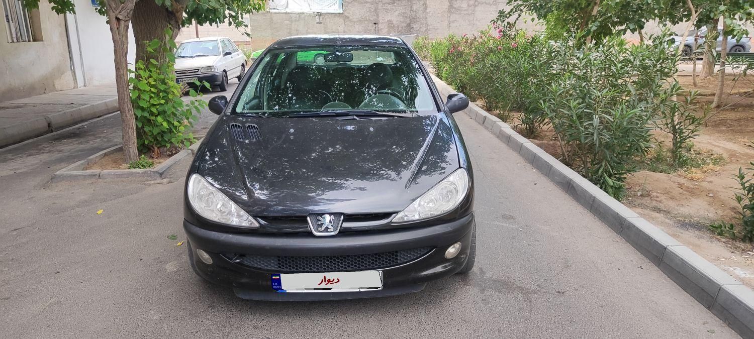 پژو ۲۰۶ صندوق دار v8 - 1393