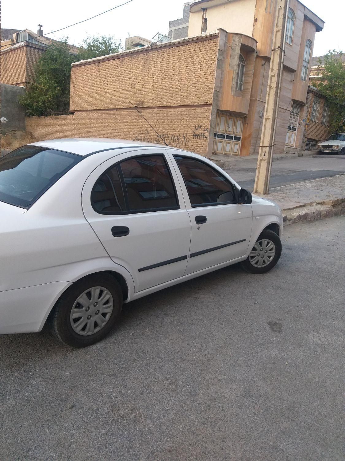 تیبا صندوق دار SX - 1400