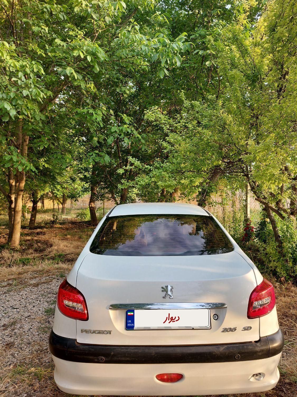 پژو ۲۰۶ صندوق دار v8 - 1393
