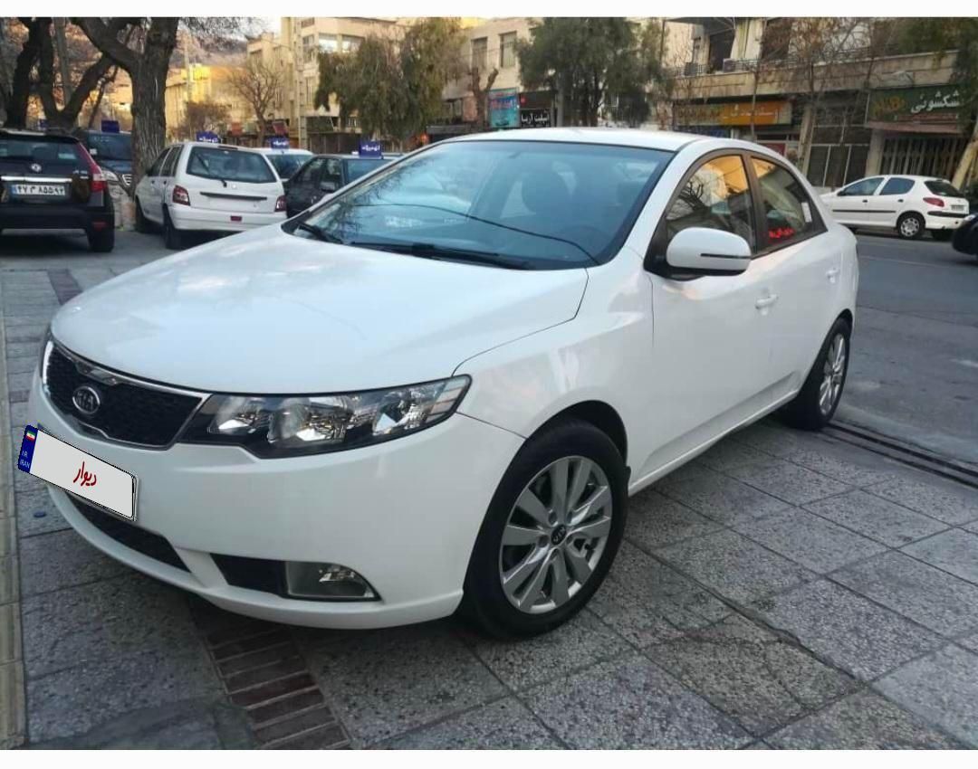 خودرو کیا، سراتو مونتاژ آگهی ann_18623798