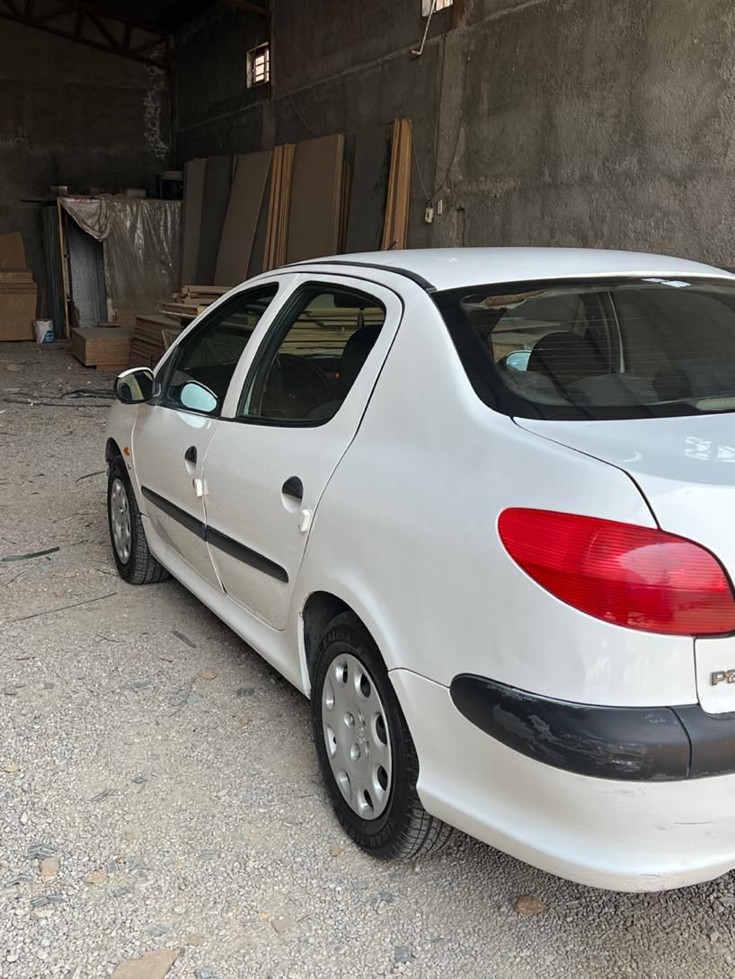 پژو ۲۰۶ صندوق دار v8 - 1392
