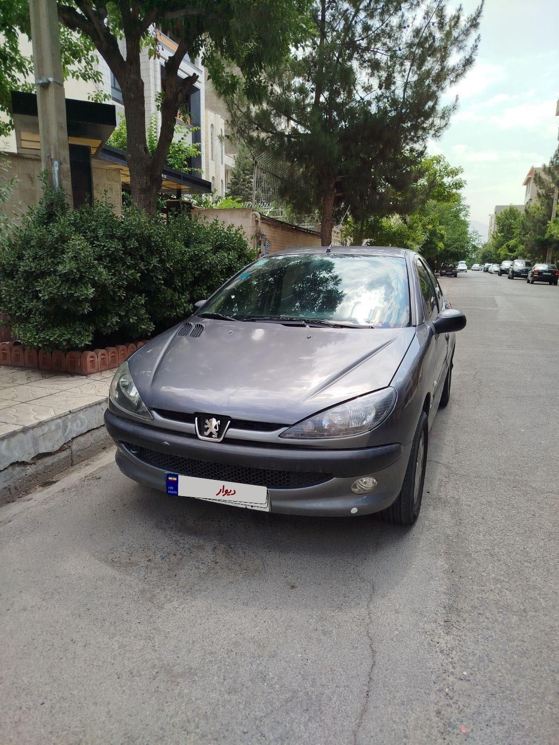 پژو ۲۰۶ صندوق دار v8 - 1391