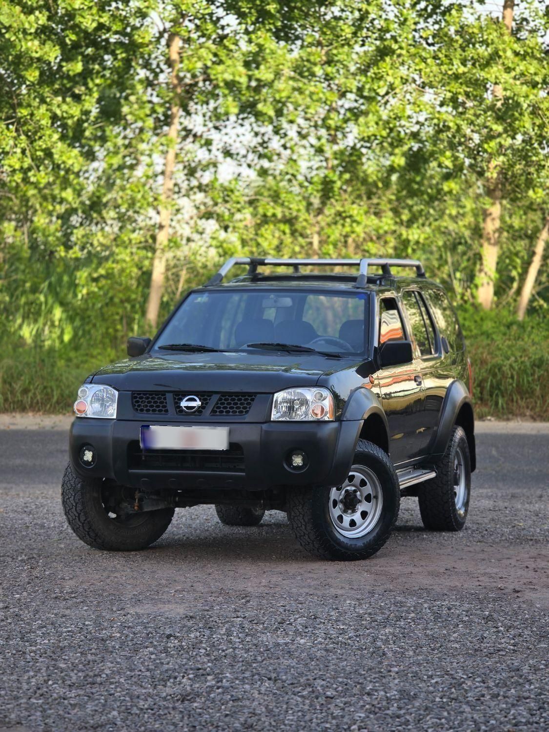 نیسان رونیز دنده‌ای - 2003