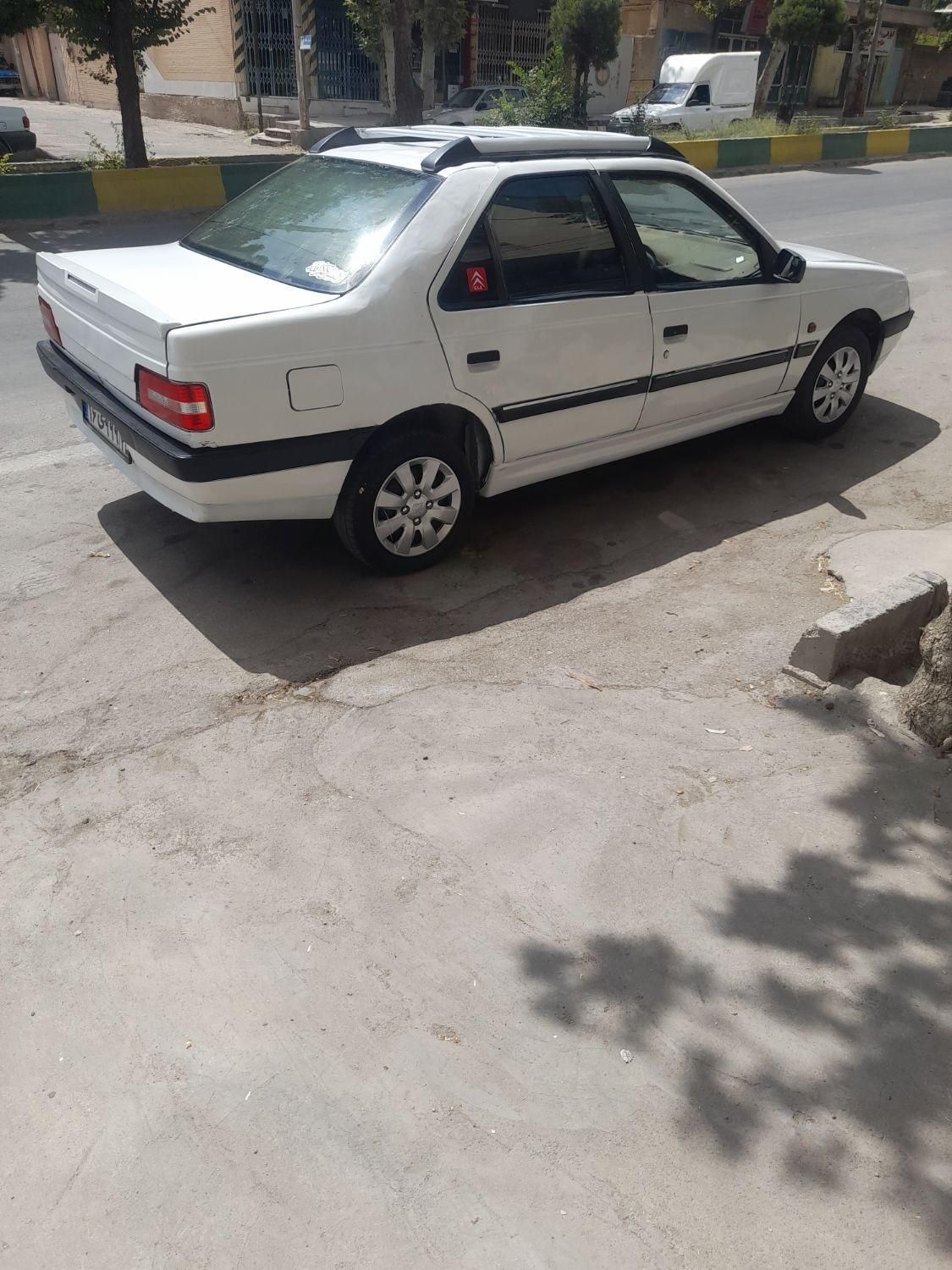 پژو 405 GLX - 1381