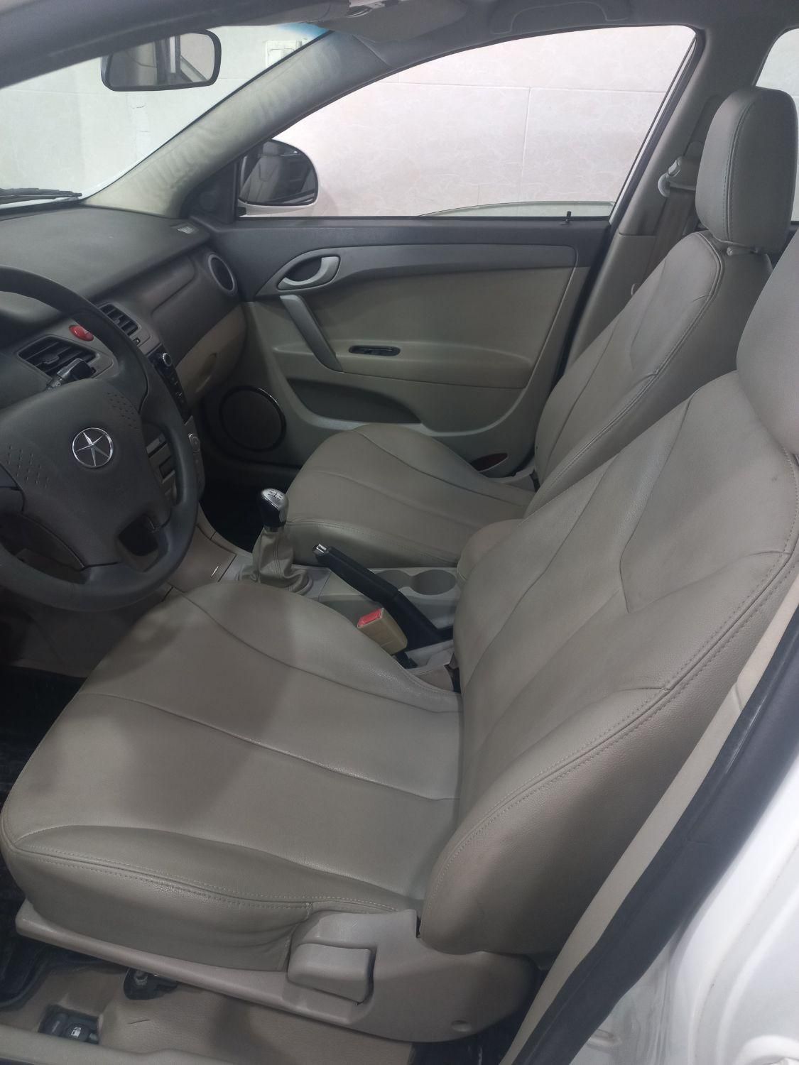 جک J5 دنده‌ای - 2014