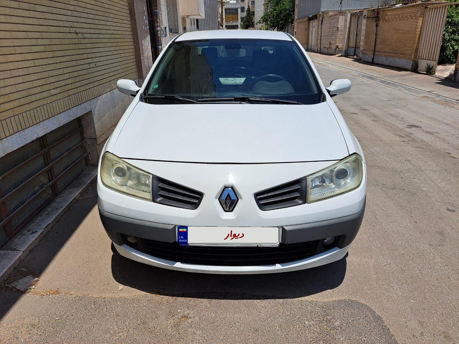 رنو مگان پارس خودرو 2000 - 2012