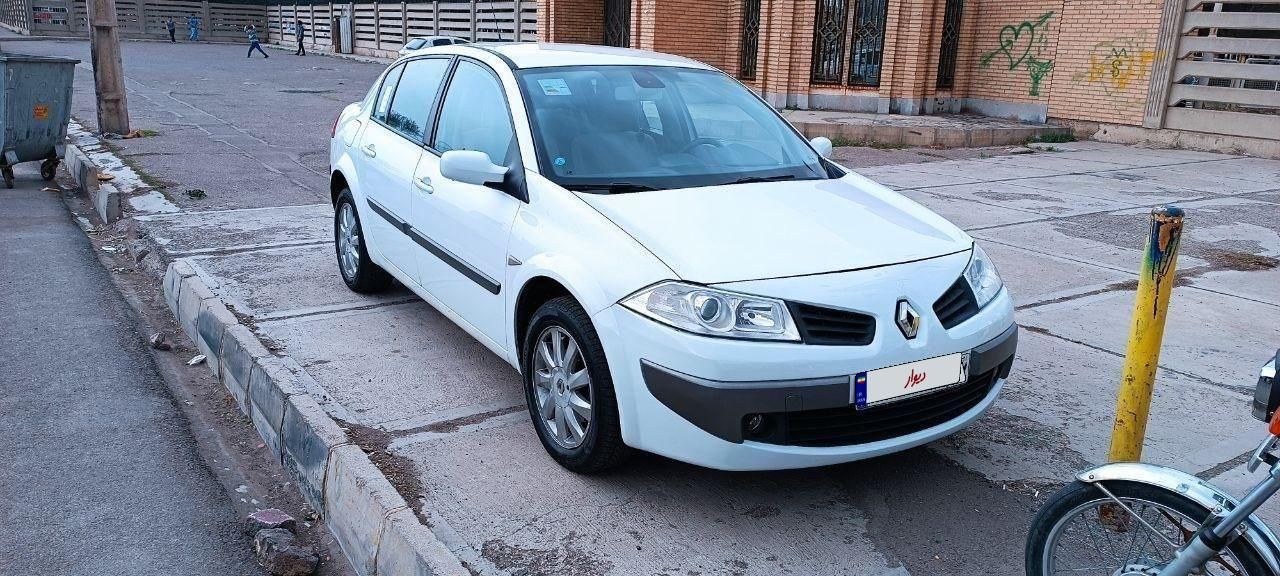 رنو مگان پارس خودرو 2000 - 2012