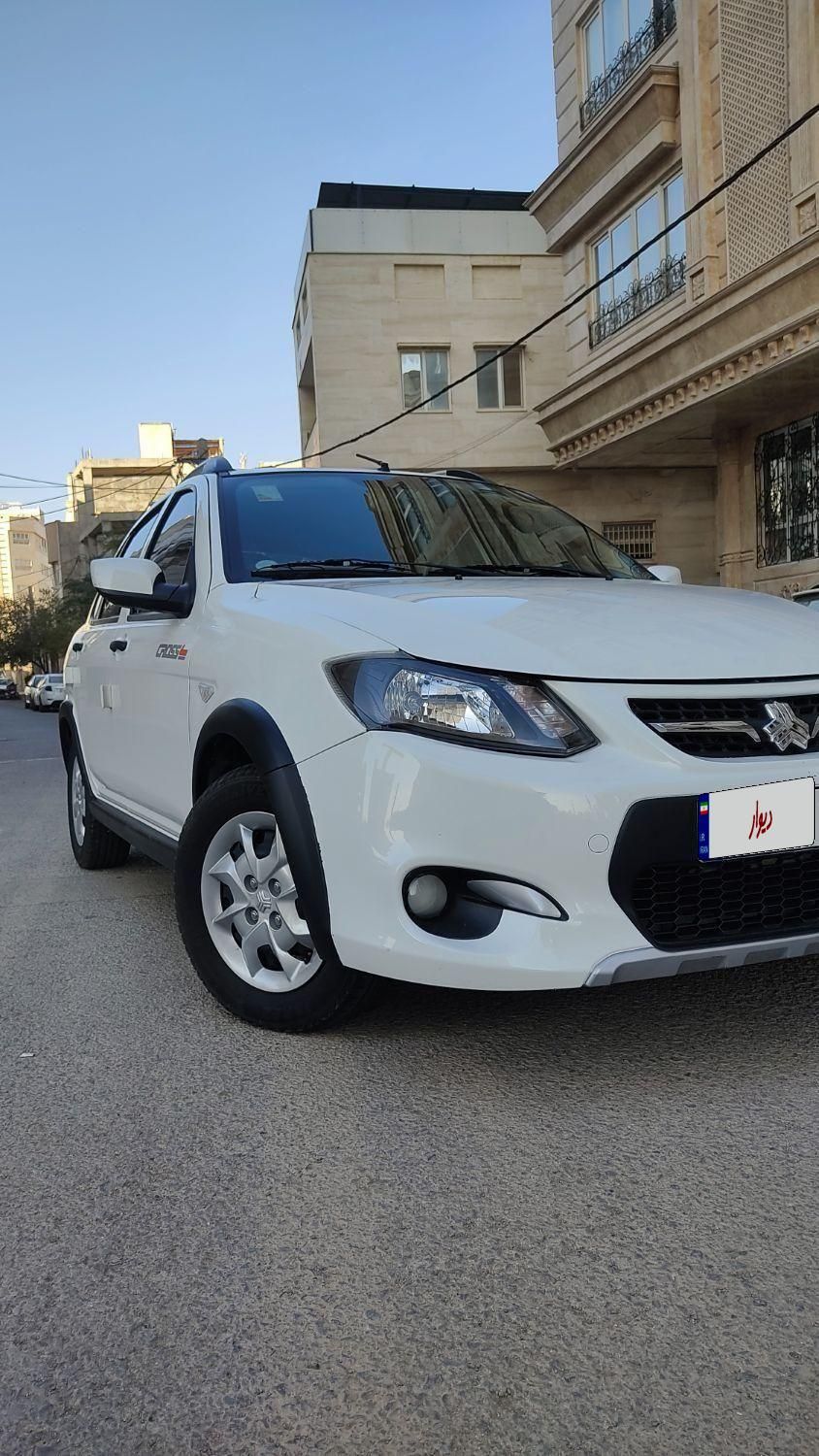 خودرو کوییک، معمولی آگهی ann_18625278