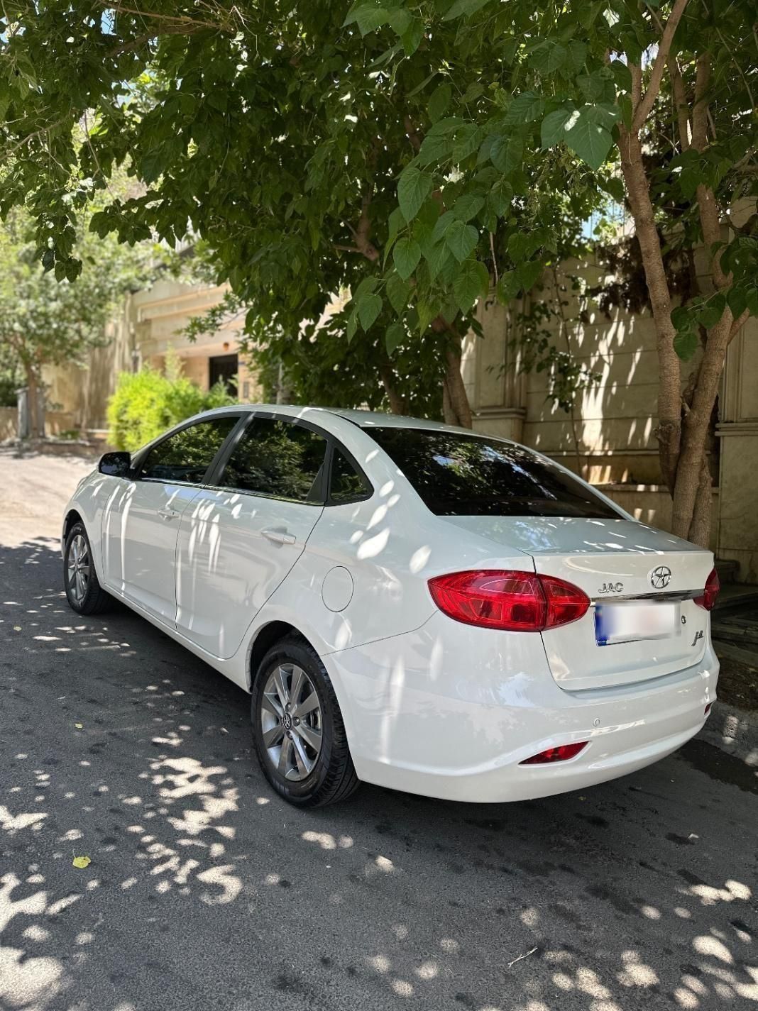جک J4 اتوماتیک ساده - 2024