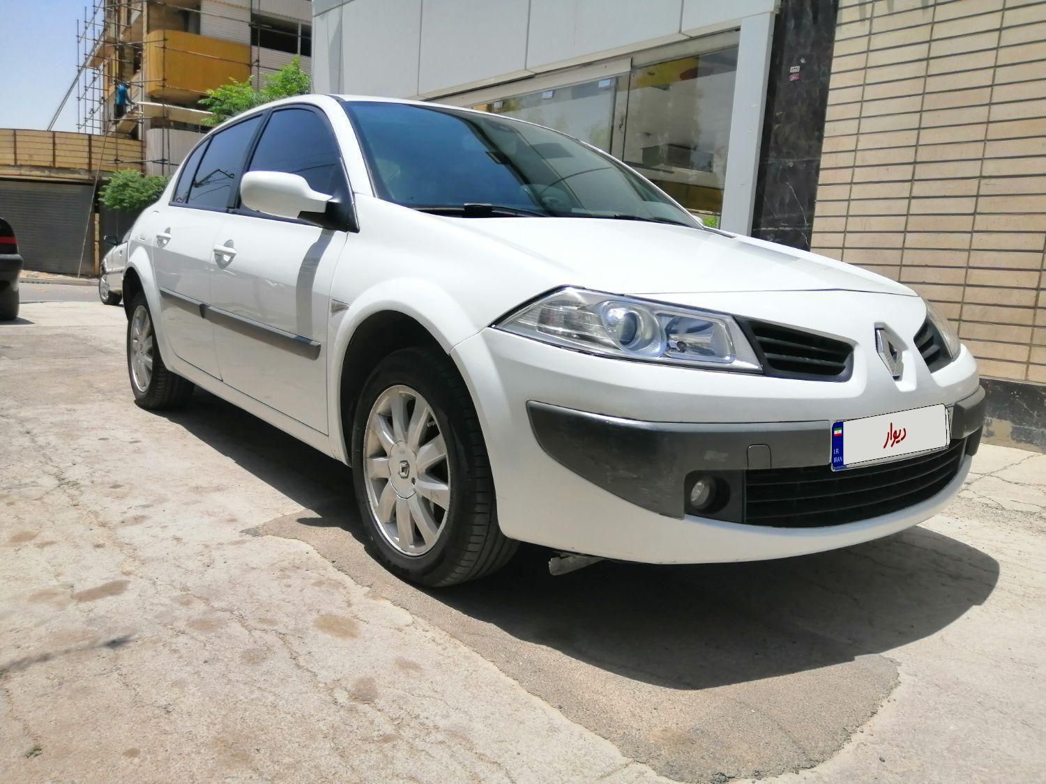 رنو مگان پارس خودرو 2000 - 2011