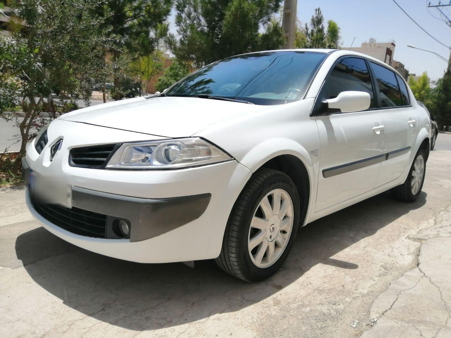 رنو مگان پارس خودرو 2000 - 2011