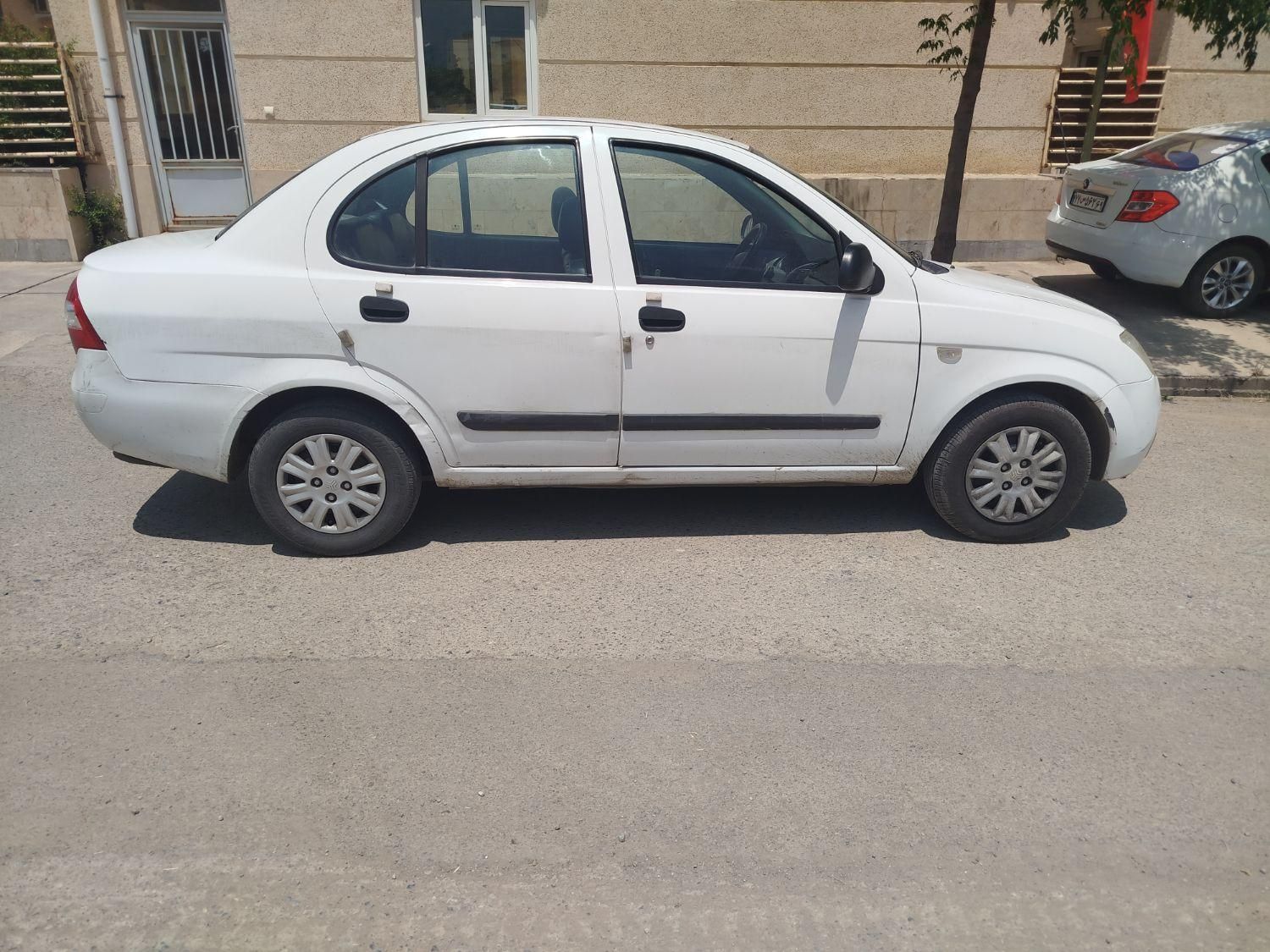 تیبا صندوق دار EX - 1395