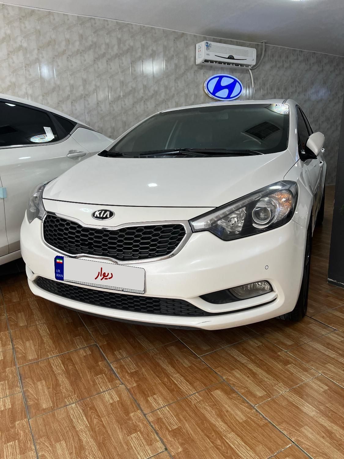 کیا سراتو 2.0 لیتر اتوماتیک GT لاین - 2015