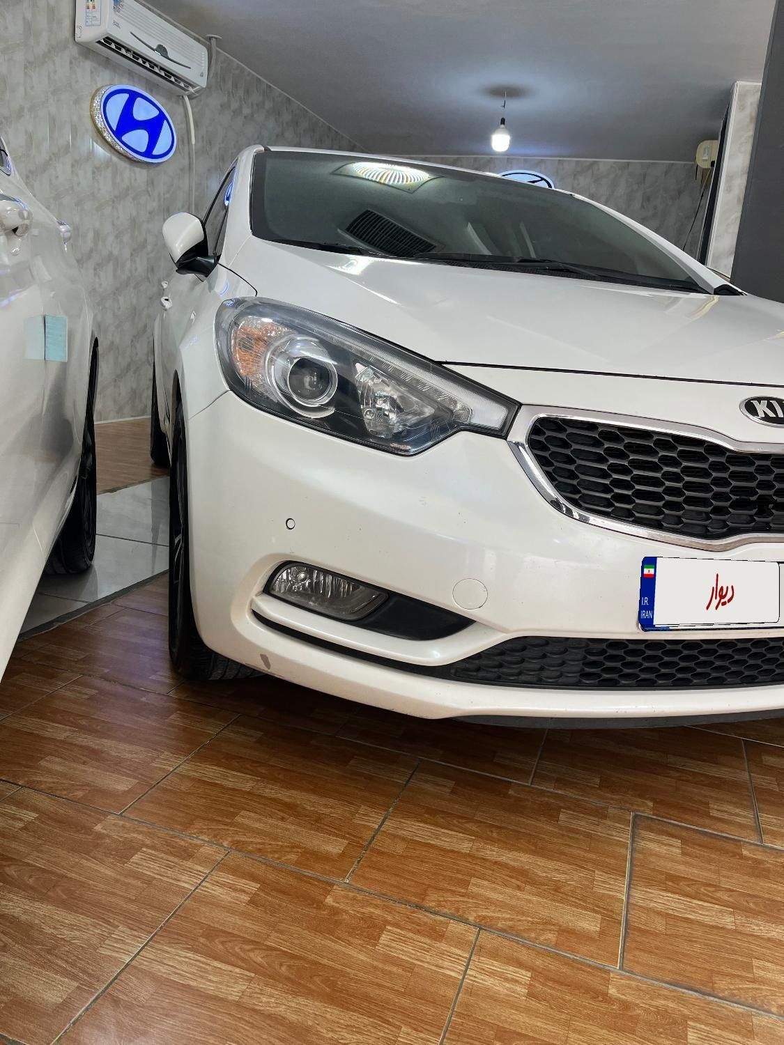 کیا سراتو 2.0 لیتر اتوماتیک GT لاین - 2015