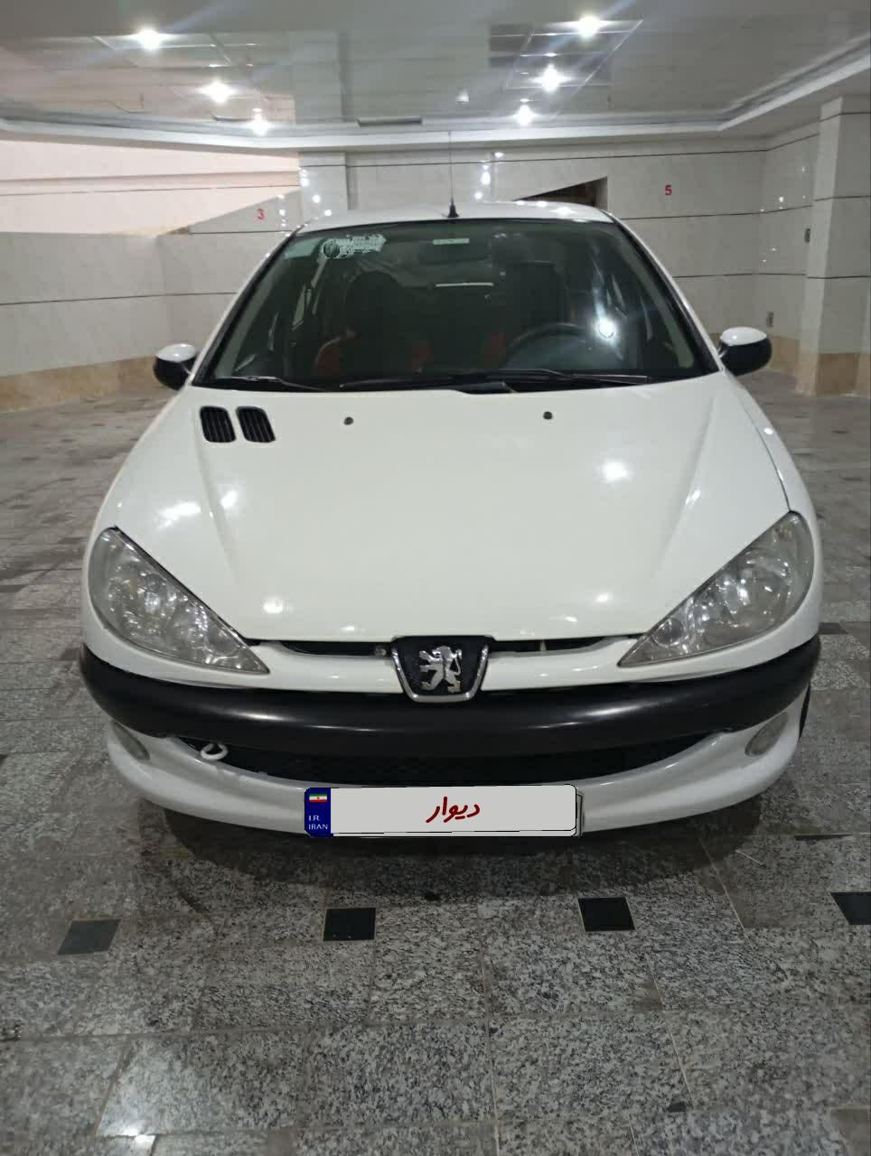پژو ۲۰۶ صندوق دار v8 - 1394