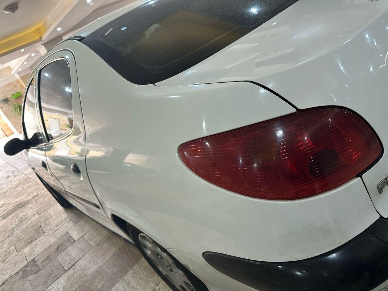 پژو ۲۰۶ صندوق دار v8 - 1390