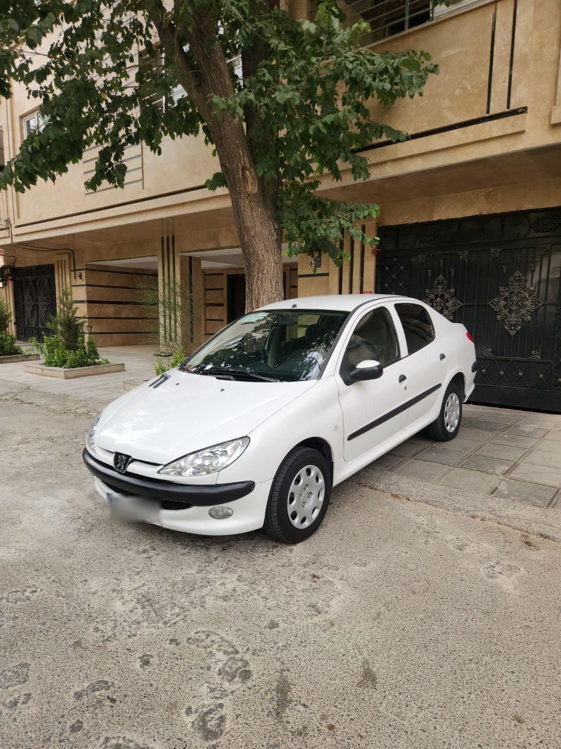 خودرو پژو، ۲۰۶ صندوق دار آگهی ann_18626511