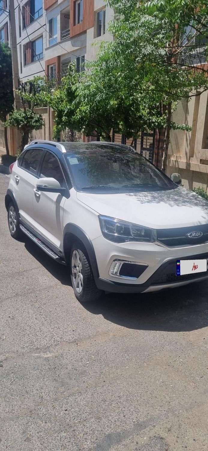 خودرو ام وی ام، X22 آگهی ann_18627025