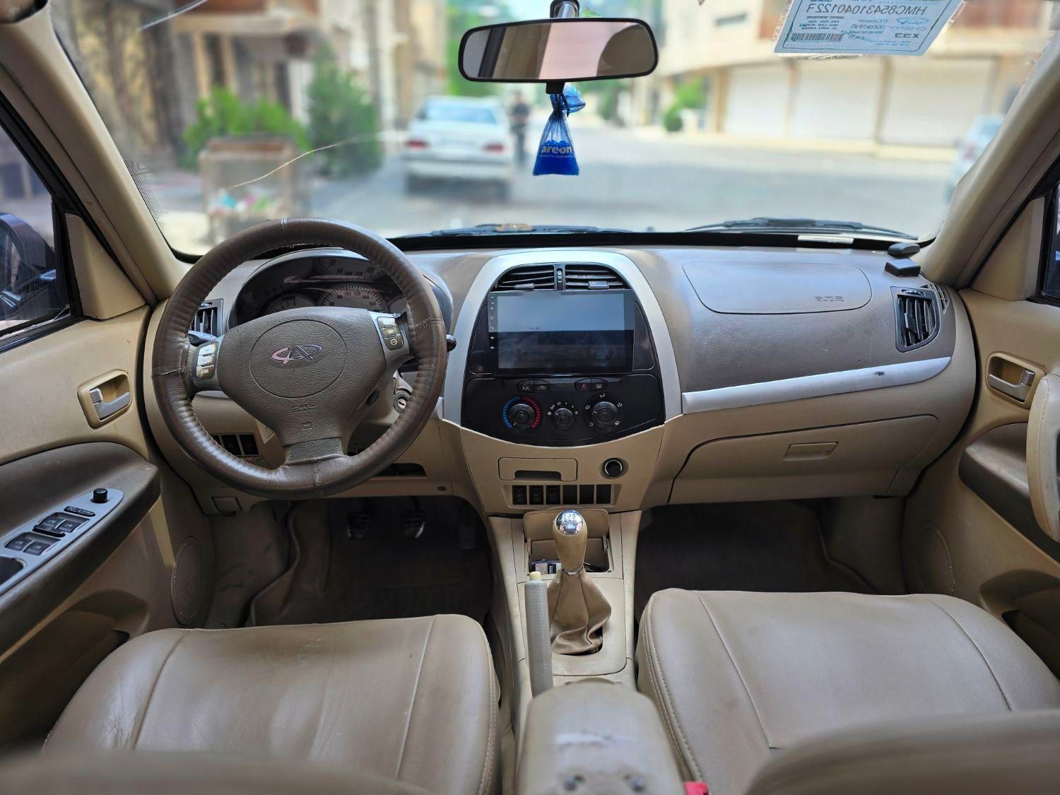 ام وی ام X33 دنده‌ای ساده - 2012