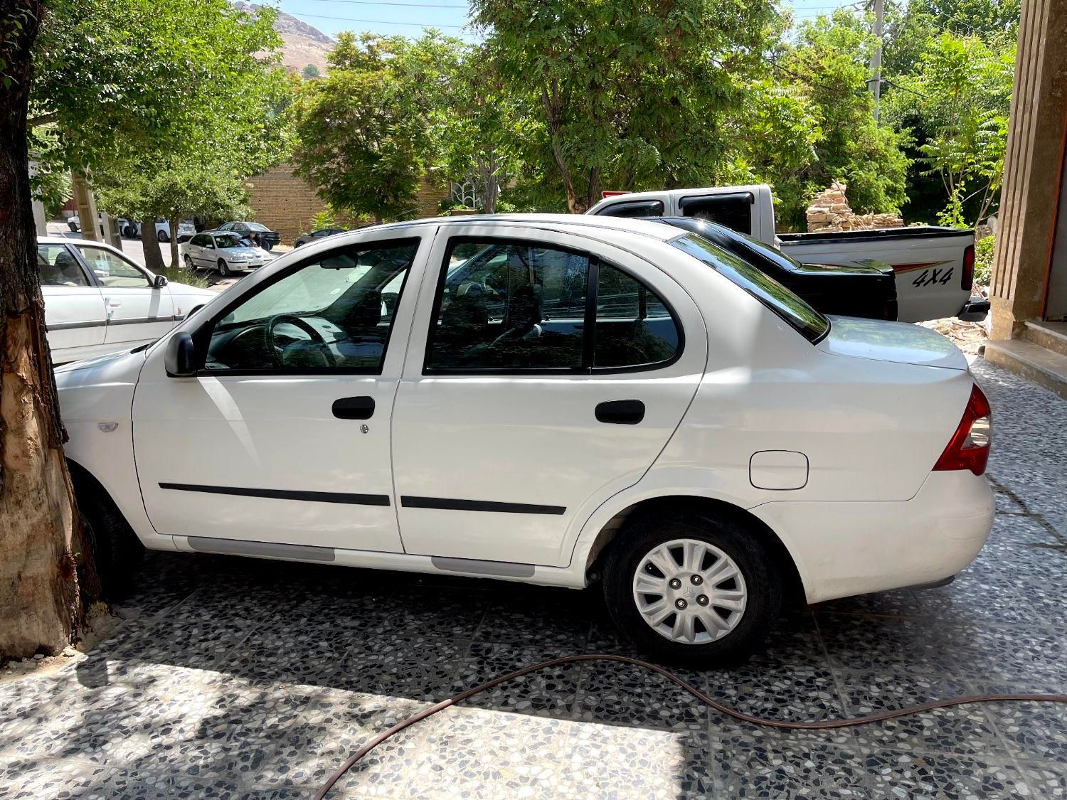 تیبا صندوق دار SX - 1400