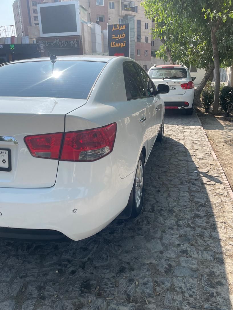 خودرو کیا، سراتو مونتاژ آگهی ann_18628571