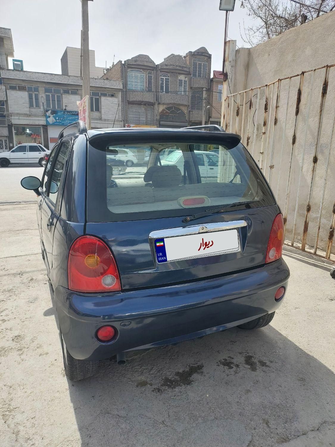 ام وی ام 110 چهار سیلندر دنده ای - 2011
