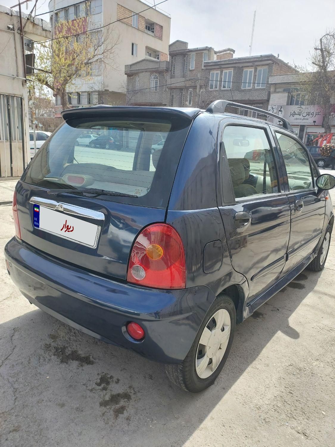 ام وی ام 110 چهار سیلندر دنده ای - 2011