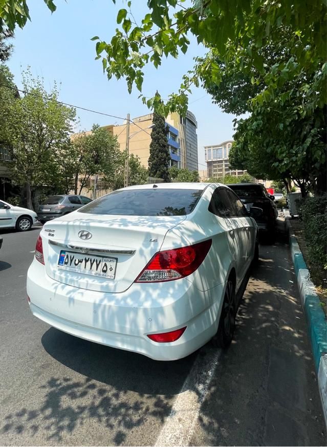 هیوندای اکسنت 1.6 لیتر بلو - 2015