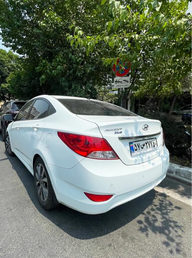 هیوندای اکسنت 1.6 لیتر بلو - 2015