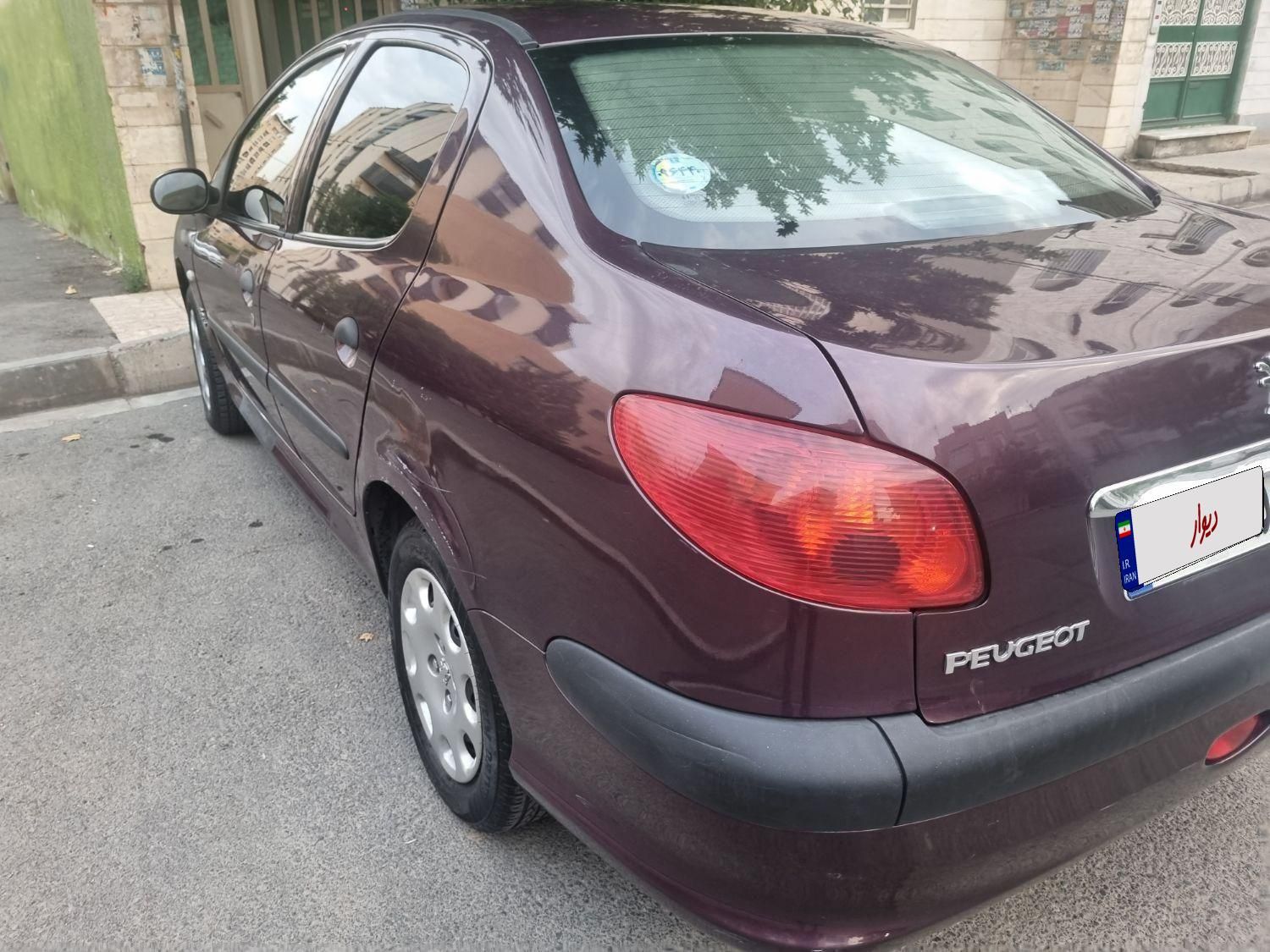 پژو ۲۰۶ صندوق دار v8 - 1398