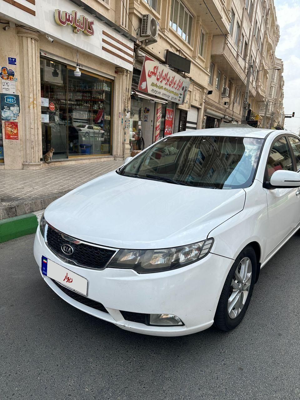 کیا سراتو 2.0 لیتر اتوماتیک GT لاین - 2016
