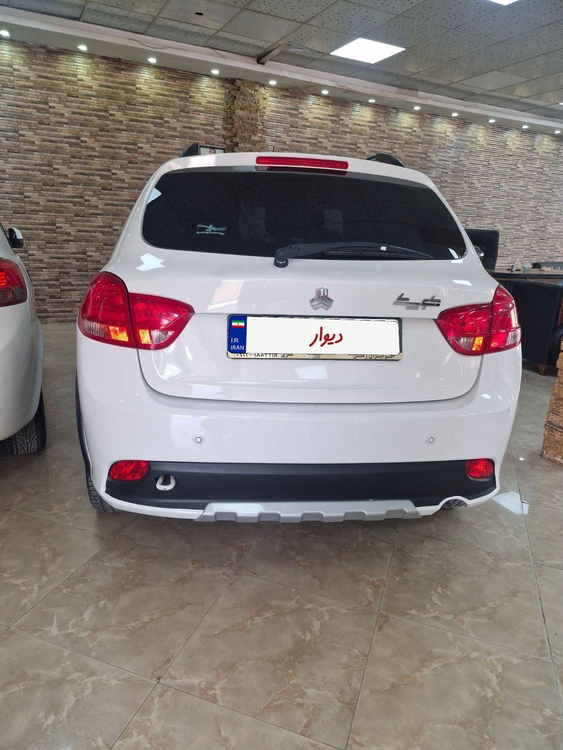خودرو کوییک، R آگهی ann_18629597